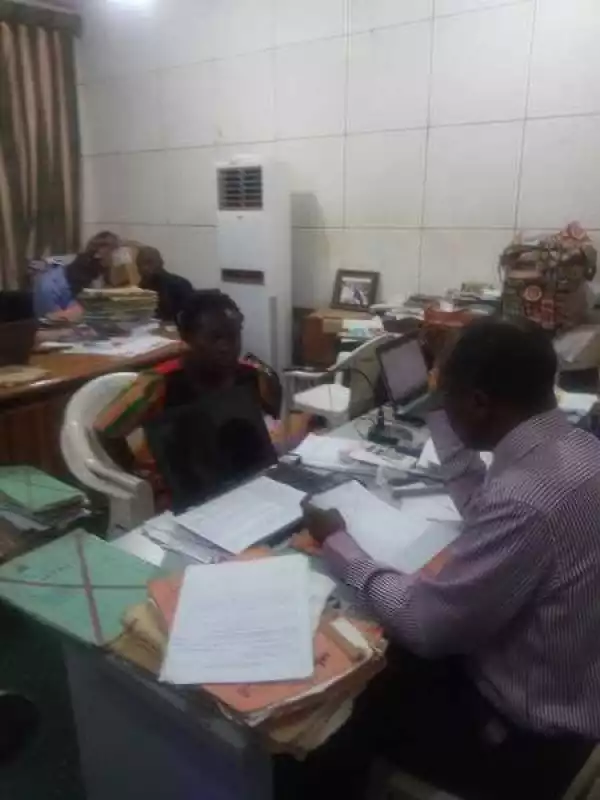 See the Honest Secondary School Teacher Who Returned N130k After She Was Overpaid (Photo)